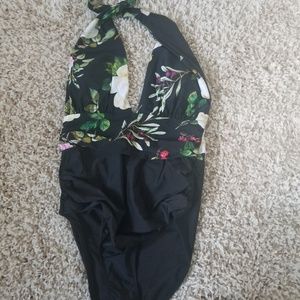One Piece Black Swimsuit